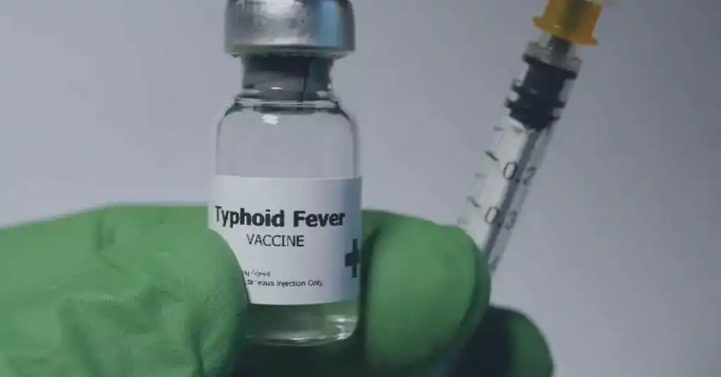 Kepentingan Suntikan Typhoid untuk Kesihatan Awam