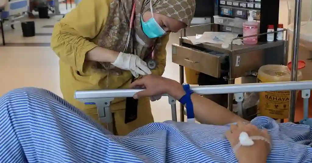 Insurans Pendidikan dan Perubatan​ Terbaik Malaysia